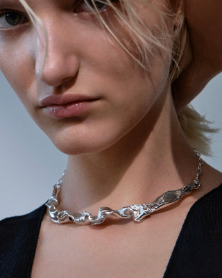 wilting choker (pre-order)