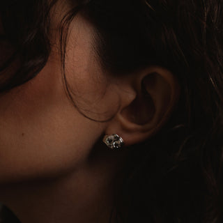 Lava studs